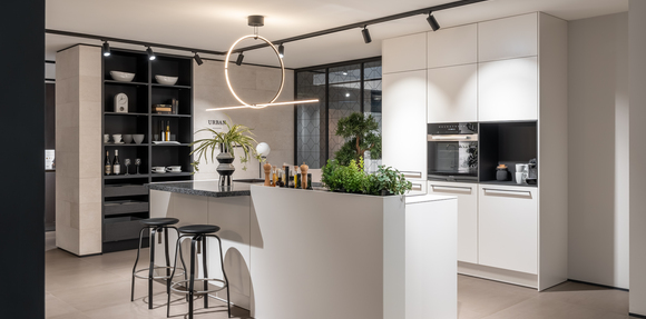 SieMatic in Lotus wit met zwarte accenten