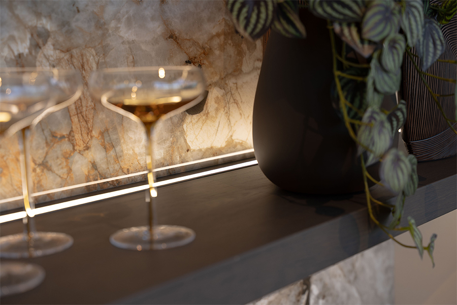 Haal de zomer naar binnen: Mediterrane sfeer met natuurlijke materialen