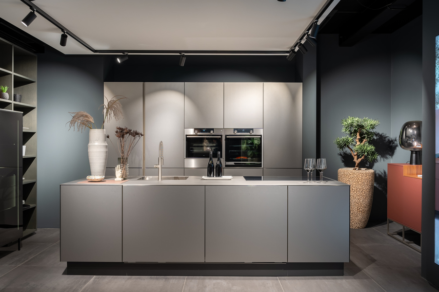 de perfecte balans tussen tijdloze elegantie en stedelijke stijl met de next125