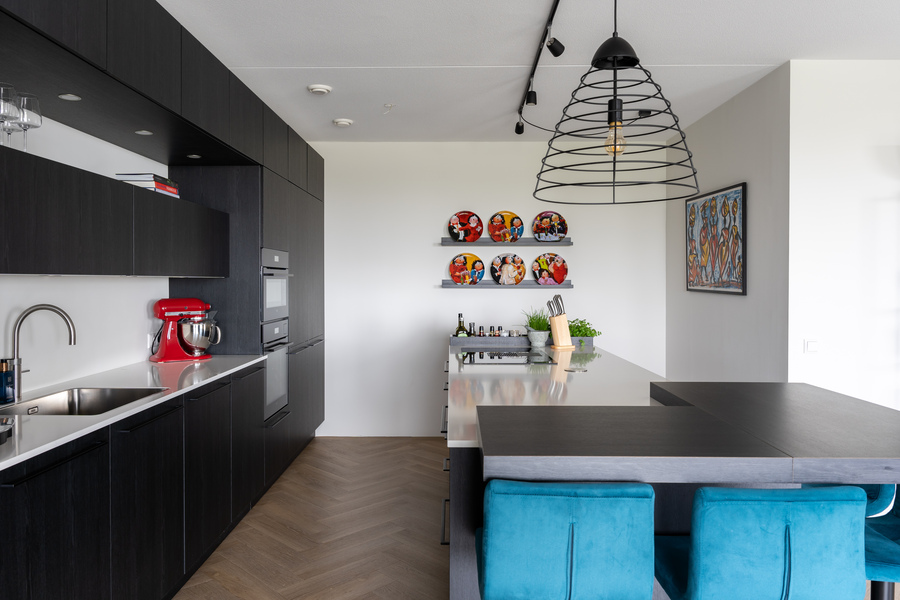 stoere keuken met speelse elementen